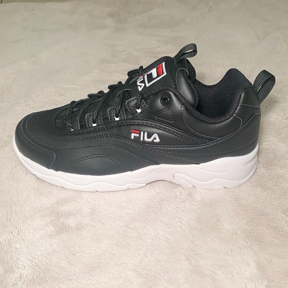 Black Filas - Picture 2 of 2